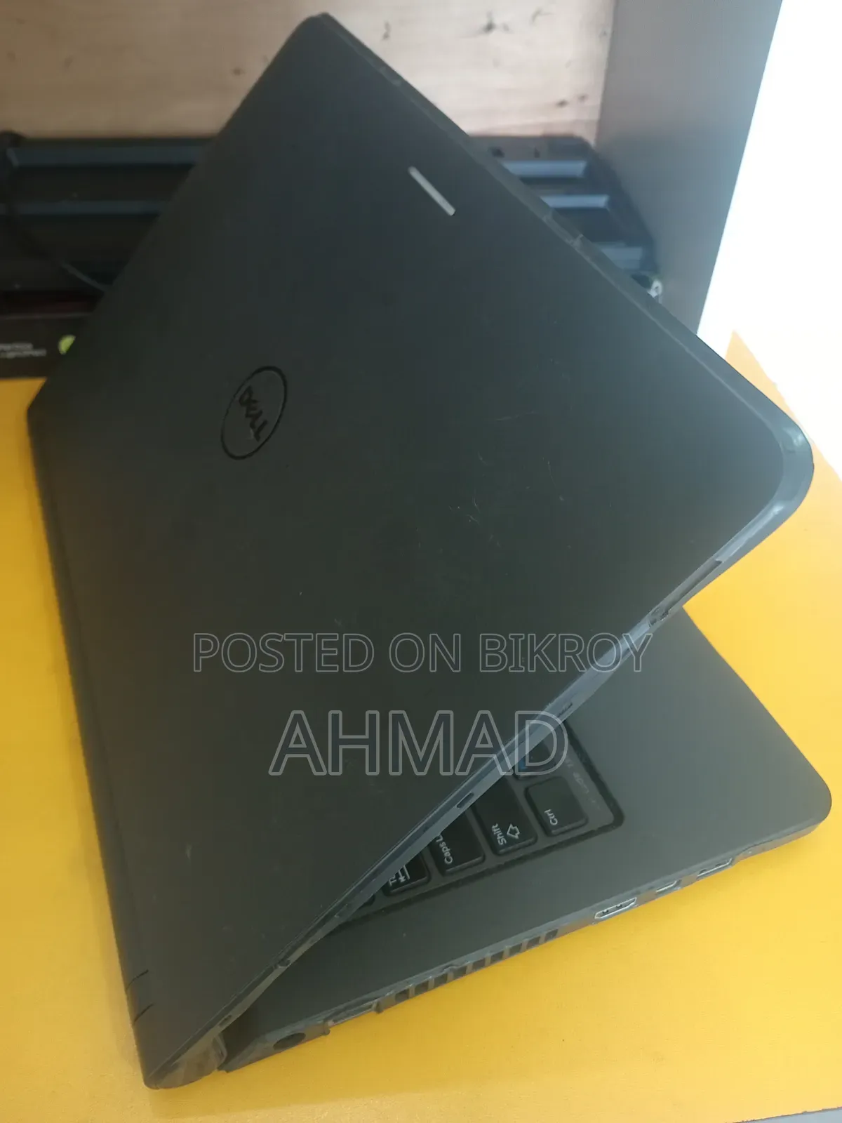 Laptop Dell Latitude 3350 4GB Intel Core I3 SSD 128GB