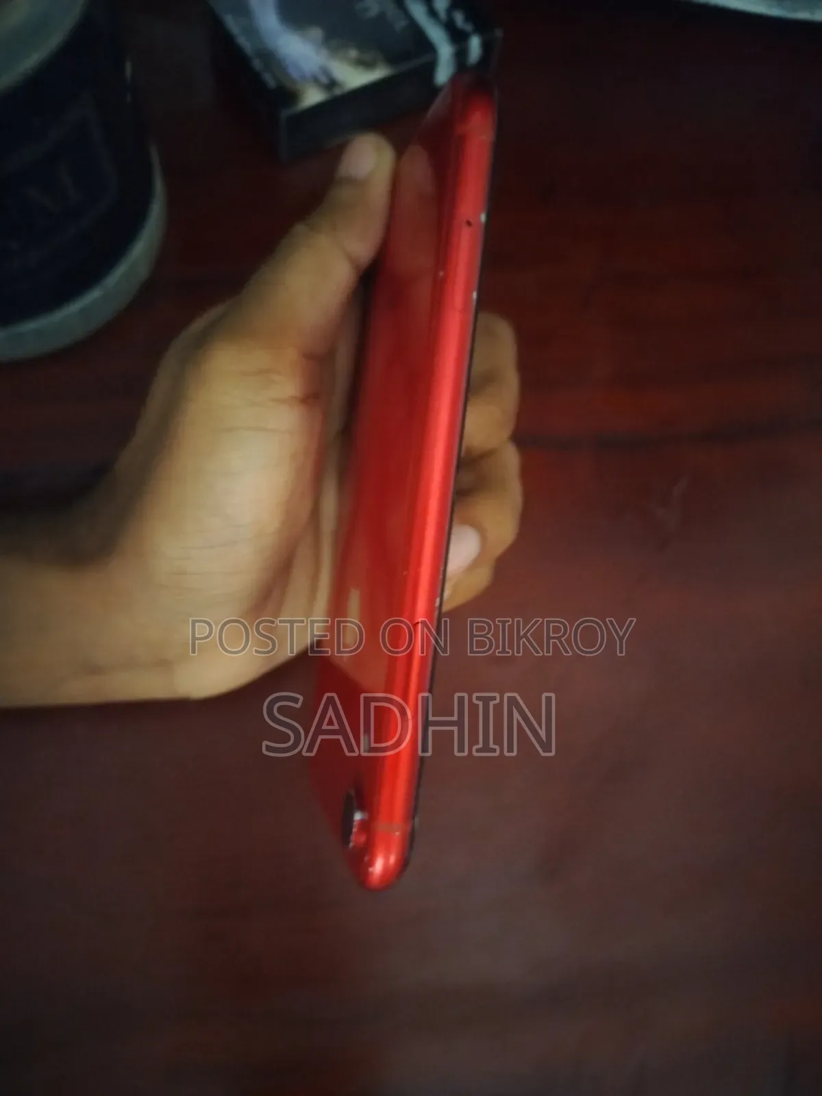 Apple iPhone XR 64 GB Red