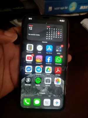Apple iPhone XR 64 GB Red