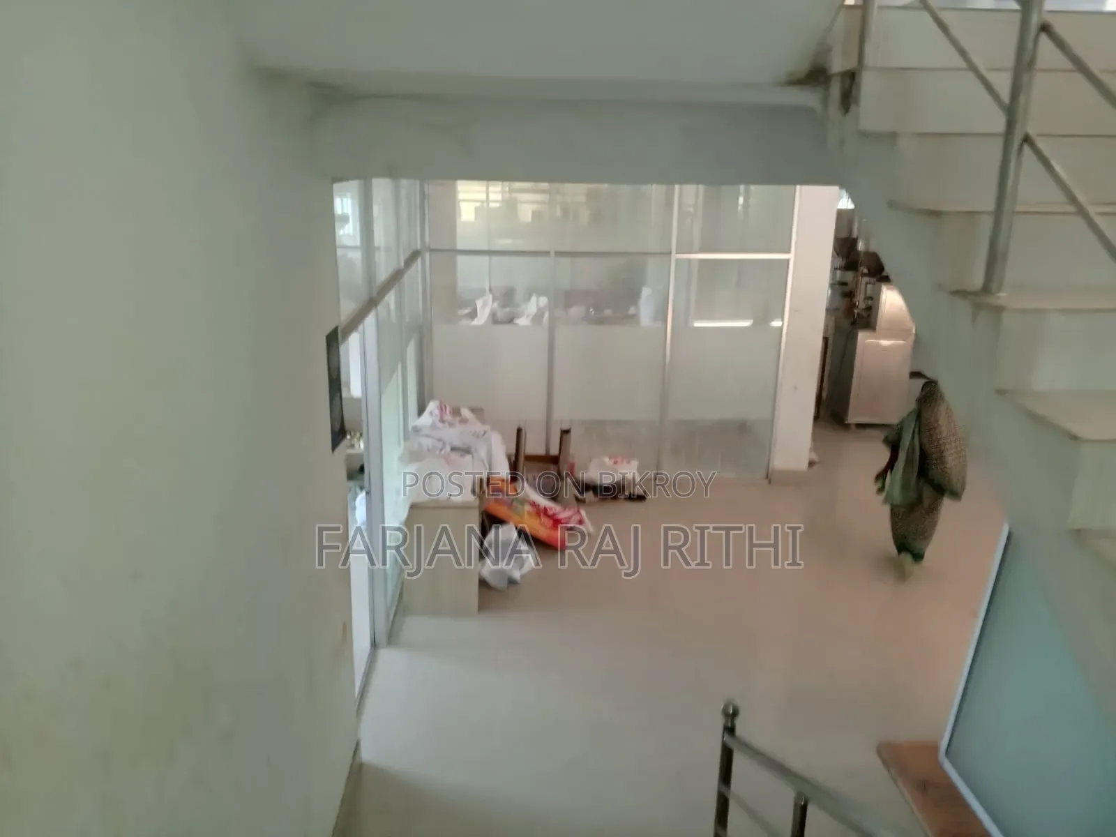 আশুলিয়ায় ১৮৬৩০ স্কয়ার ফিট তিন তলা রেডি ভবন ভাড়া দেওয়া হবে