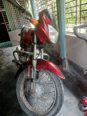 Bajaj CT 100 2011 Red