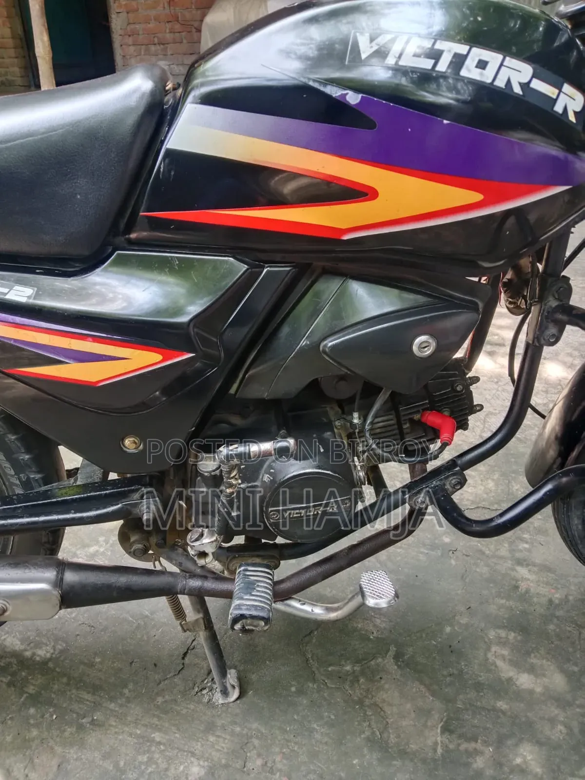 Victory Hammer 2011 Black