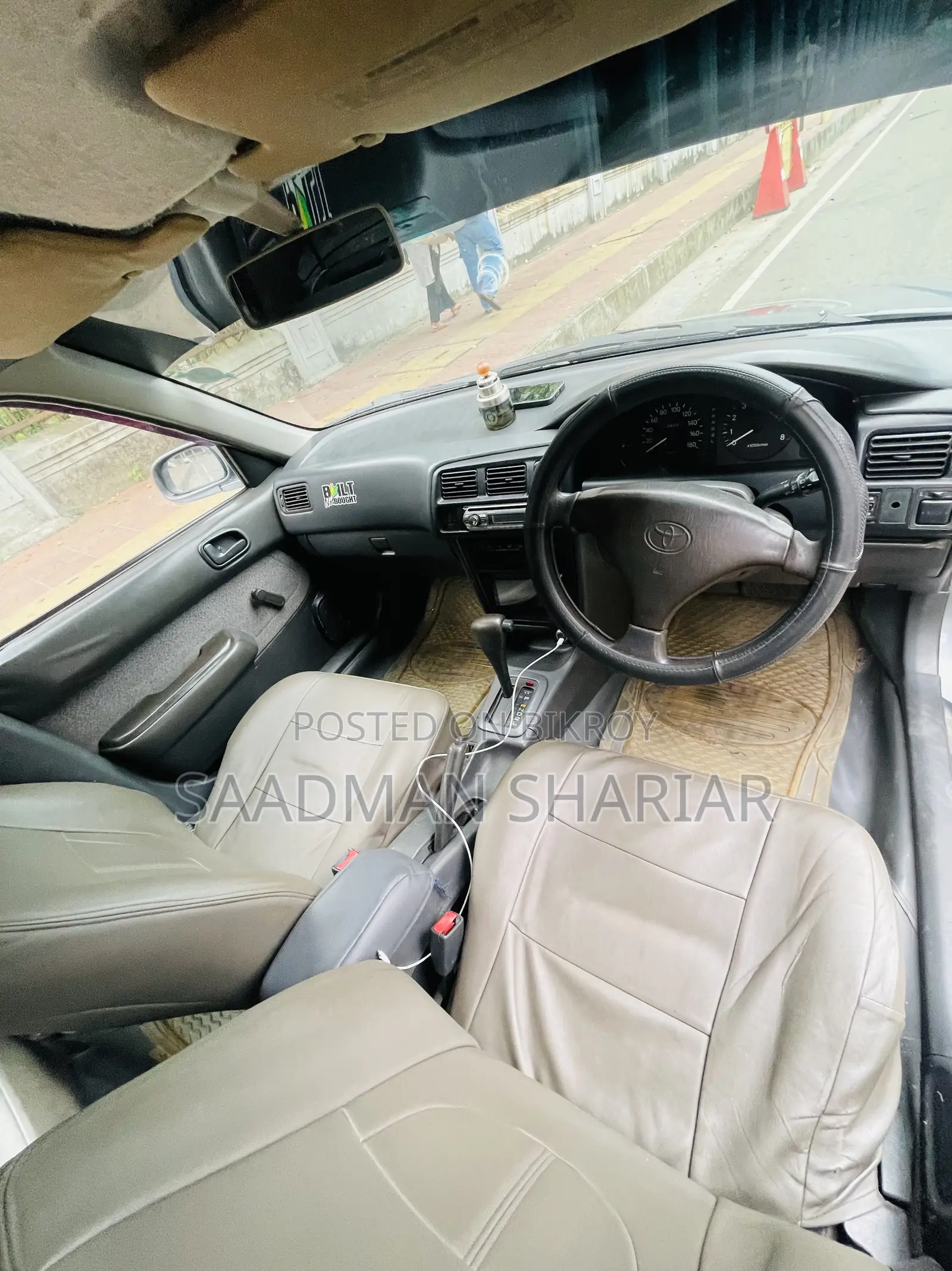 Toyota Corolla 1.3 Sedan 1996 Gray