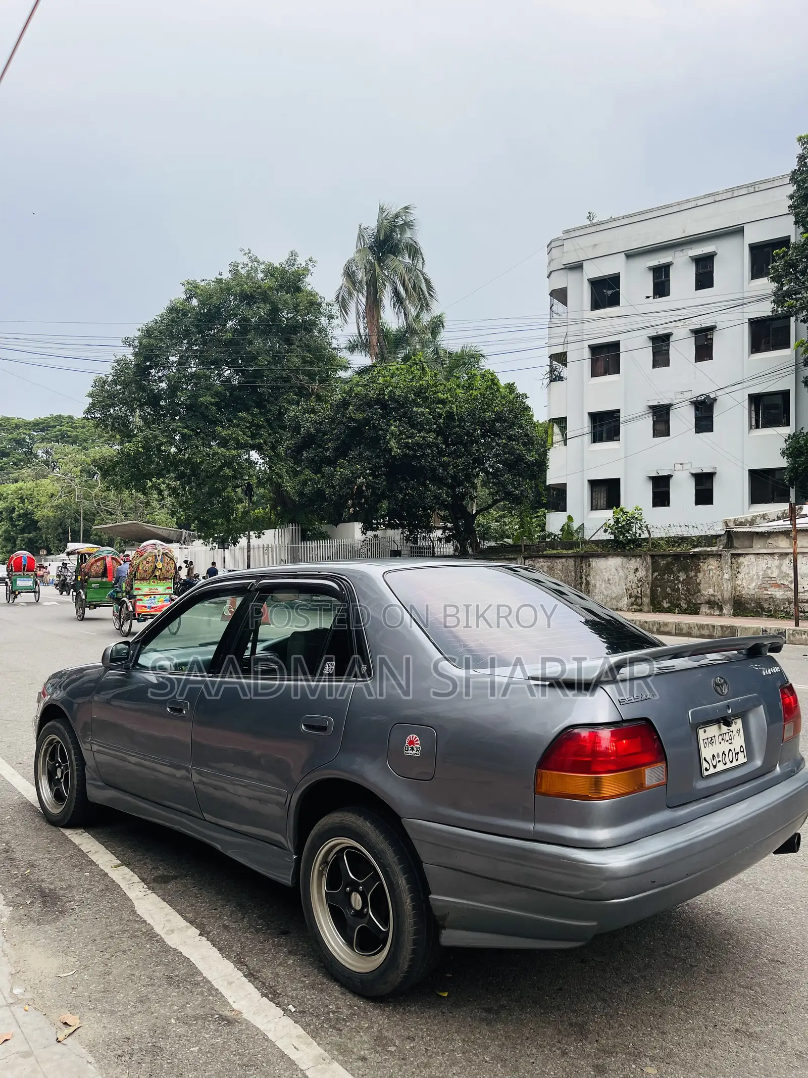 Toyota Corolla 1.3 Sedan 1996 Gray