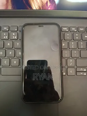 Apple iPhone 11 64 GB Purple