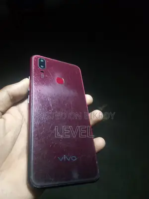 Vivo Y11 32 GB Red