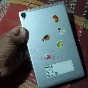 Tablet 8 GB Silver