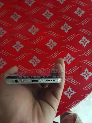 Vivo Y33s 128 GB
