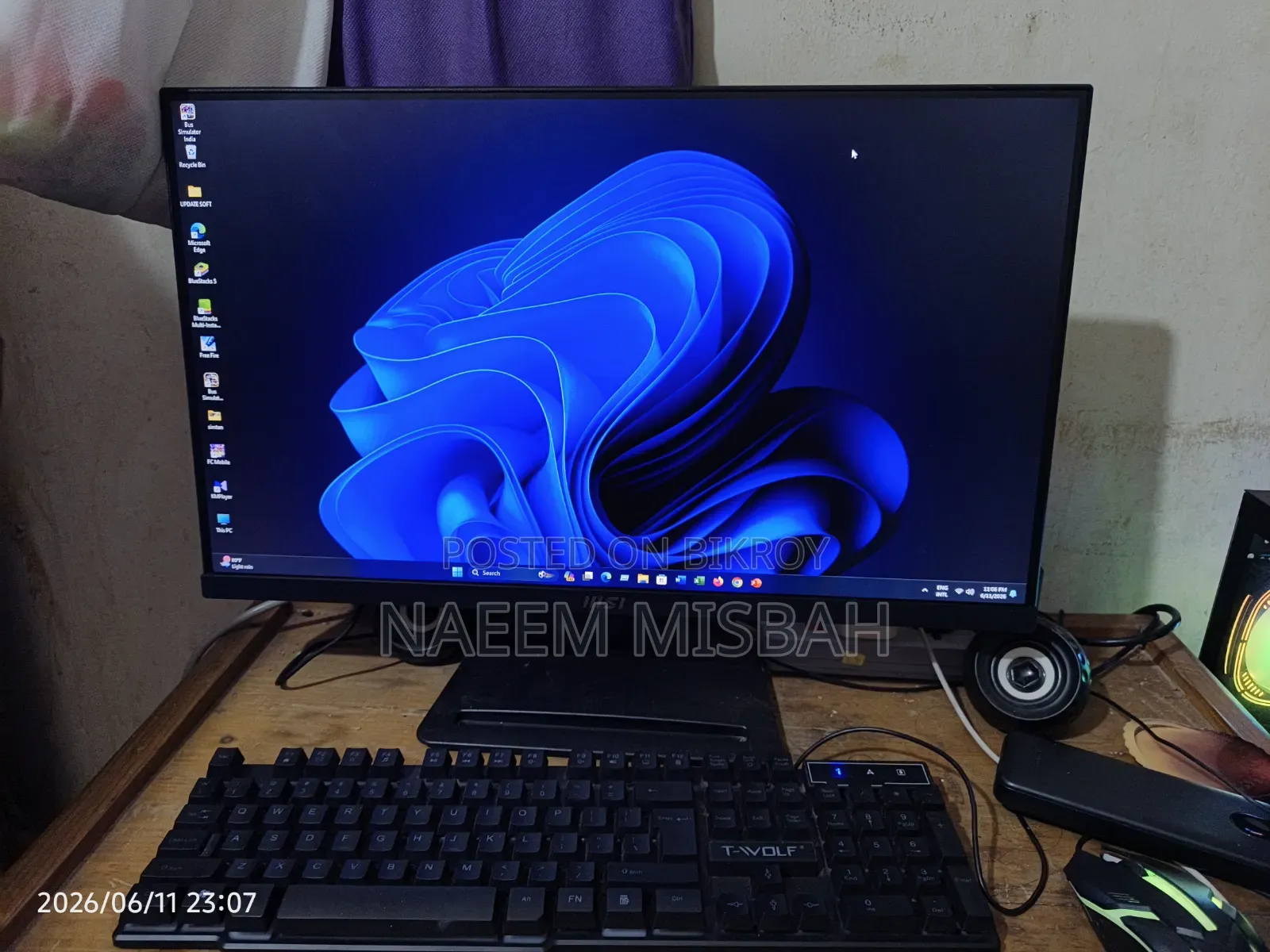 Desktop Computer MSI Model 8GB AMD Ryzen 5 SSHD (Hybrid) 256GB