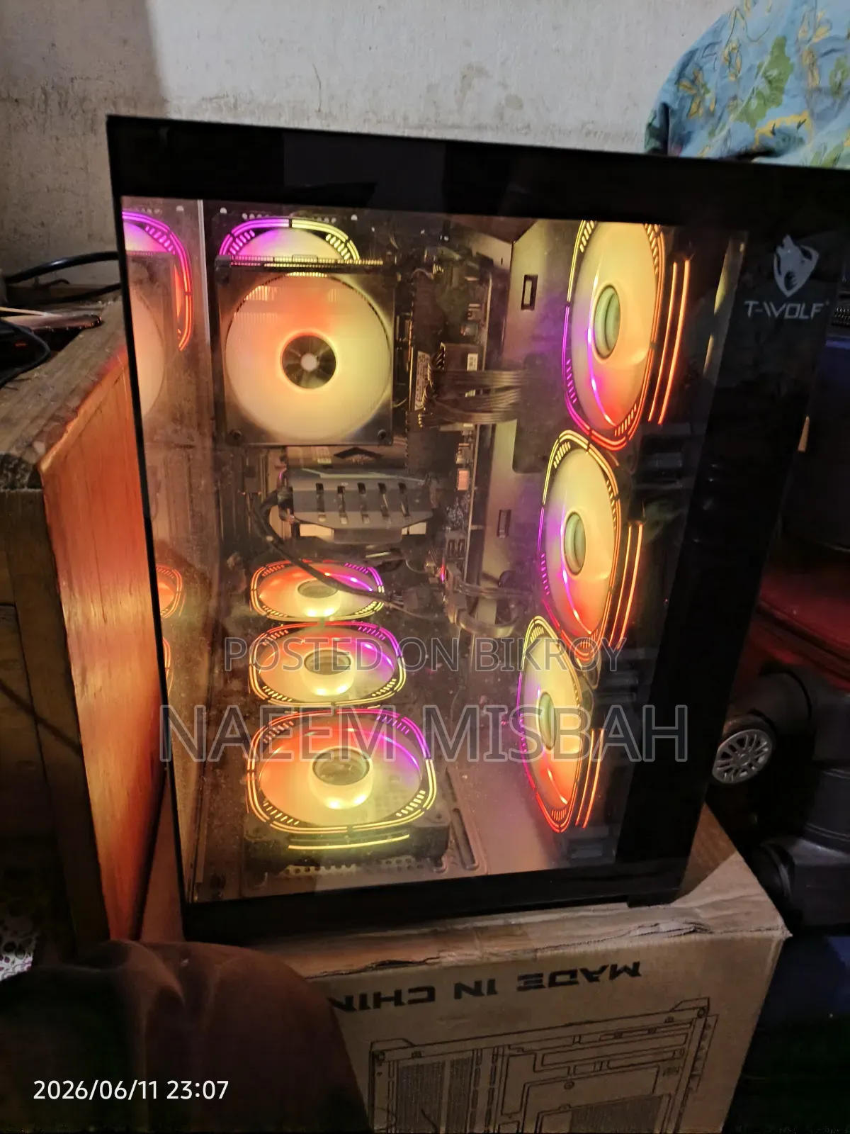 Desktop Computer MSI Model 8GB AMD Ryzen 5 SSHD (Hybrid) 256GB