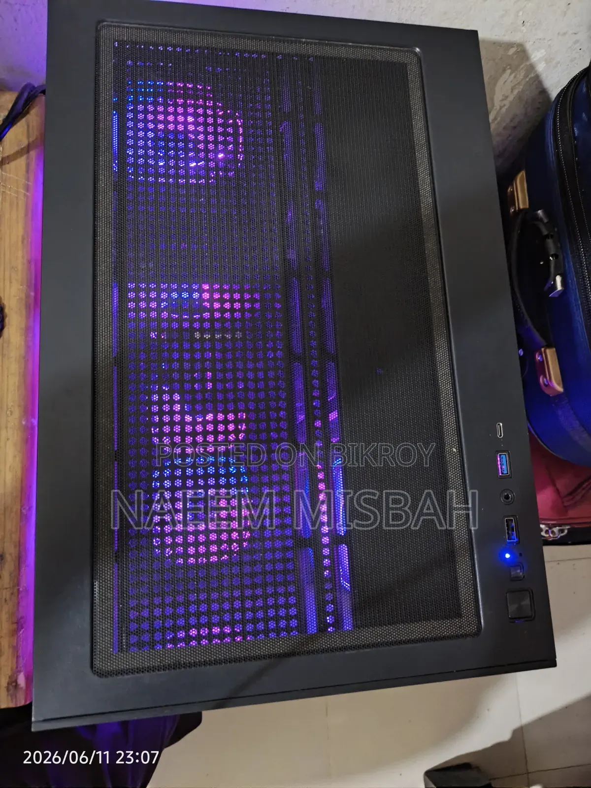 Desktop Computer MSI Model 8GB AMD Ryzen 5 SSHD (Hybrid) 256GB