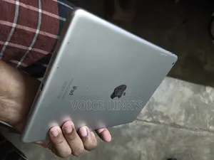 Apple iPad 2 Wi-Fi 16 GB Silver