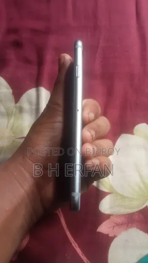 Apple iPhone 6 64 GB White