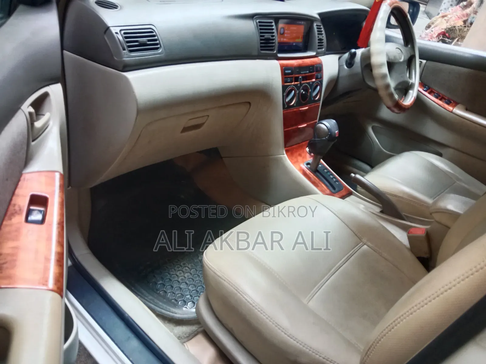 Toyota Corolla 2003 White