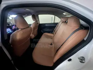 Toyota Axio 1.5 Hybrid 2-Wheel Drive 2018 White