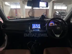 Toyota Axio 1.5 Hybrid 2-Wheel Drive 2018 White