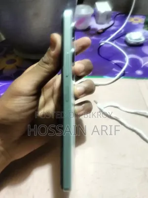 Vivo Y18 128 GB Blue