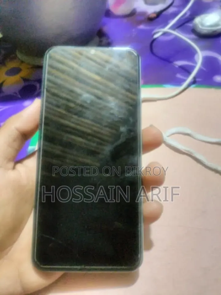Vivo Y18 128 GB Blue