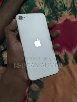 Apple iPhone SE 128 GB White