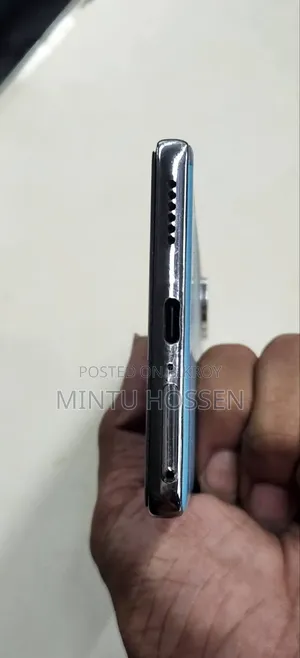 Tecno Camon 40 Pro 4G 256 GB Blue