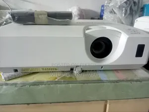 Projector 3200 Lumens