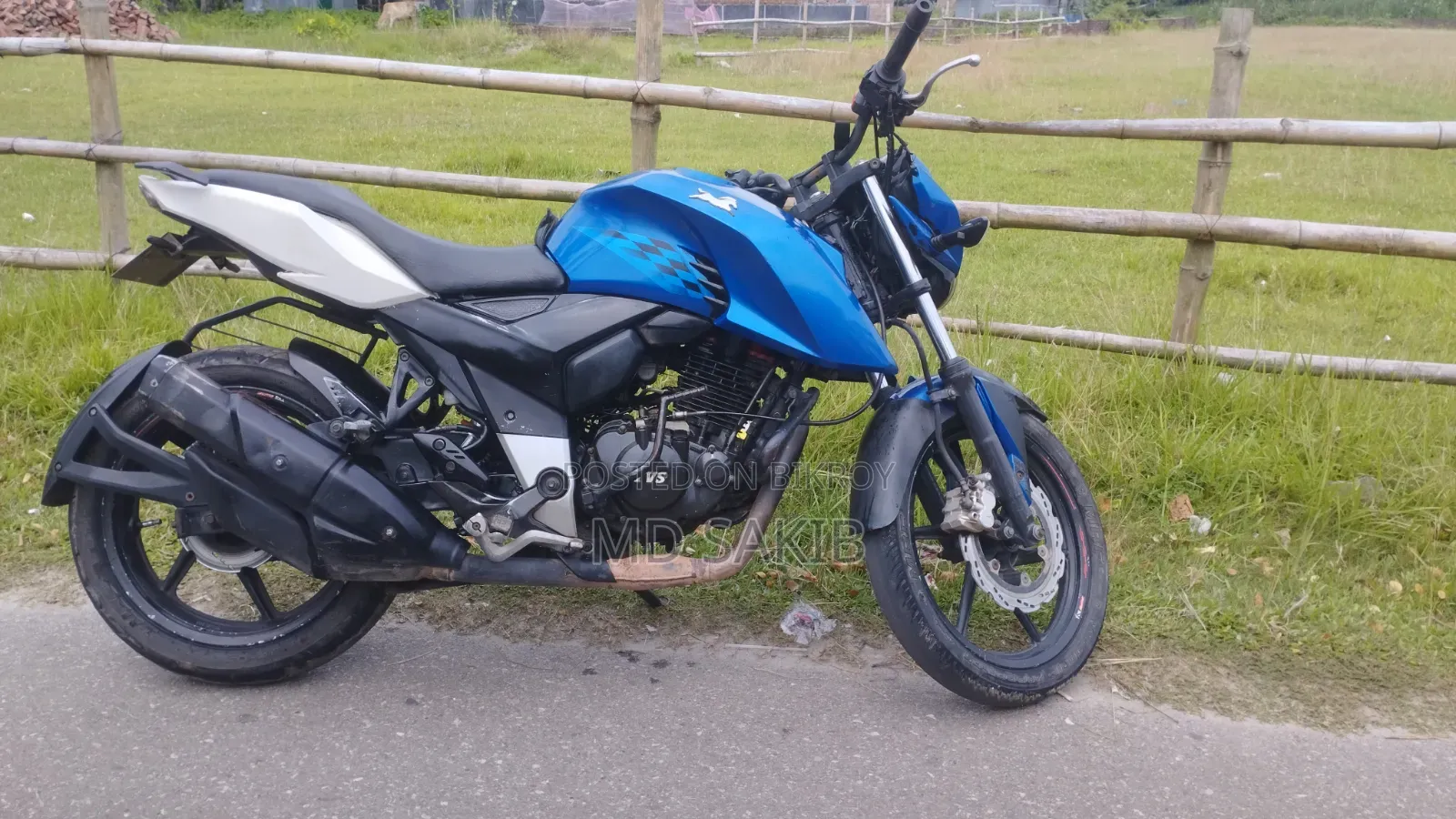 TVS Apache 160 4V 2020 Blue
