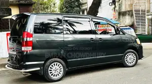 টয়োটা নোয়া ২০০২ কালো