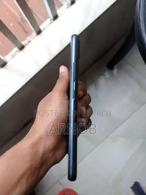 Realme 64 GB Silver