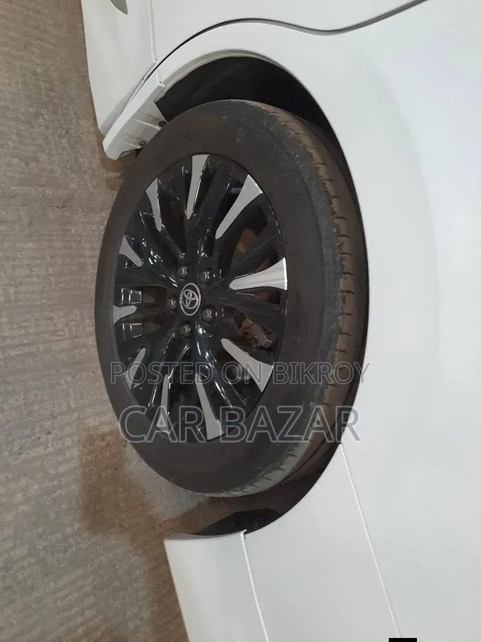Toyota Alphard 2023 Pearl