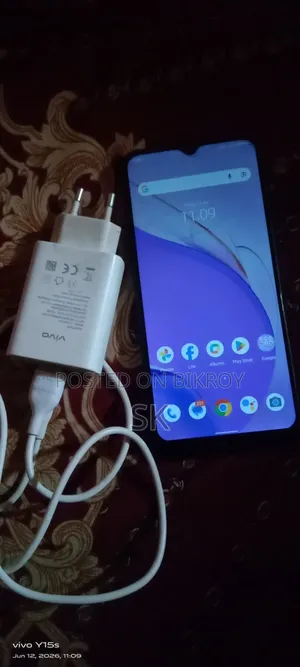 Vivo Y21 64 GB Blue