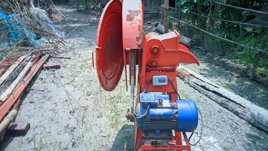 Grass Cutting Machine