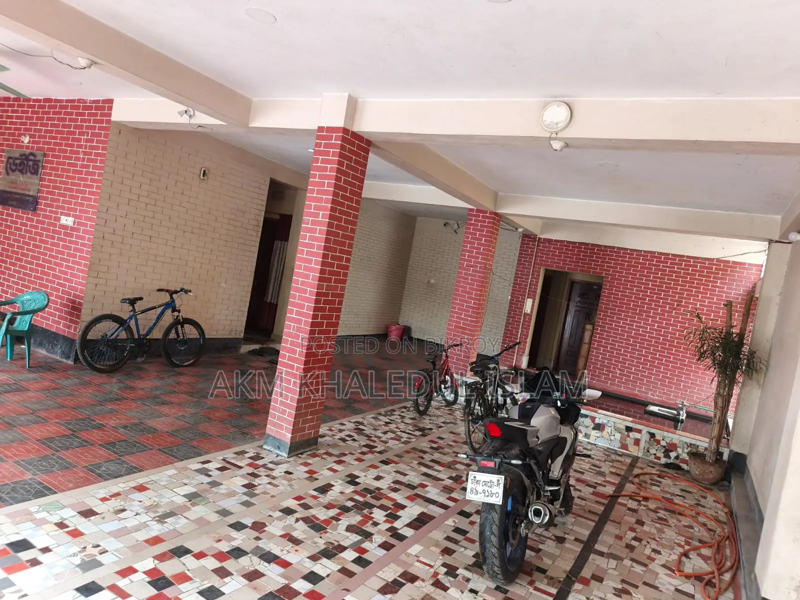 3-Bedroom Apartment in Motihar for Sale