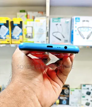Realme 64 GB Blue