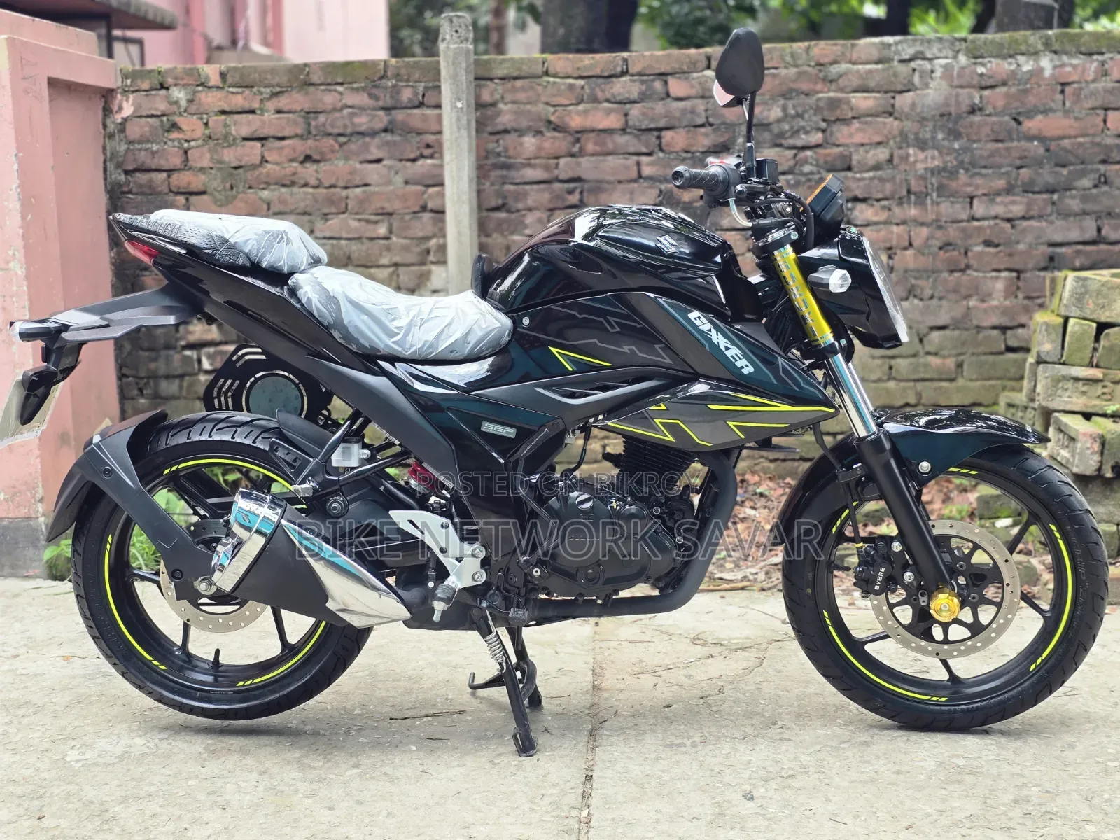 Suzuki 2026 Black