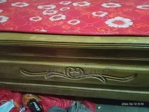 5/7 feet Teak wood bed, very sturdy, you can check it thoroughly.