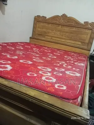 5/7 feet Teak wood bed, very sturdy, you can check it thoroughly.