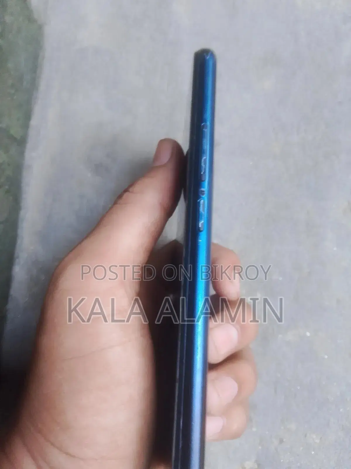 Vivo Y11 32 GB Blue