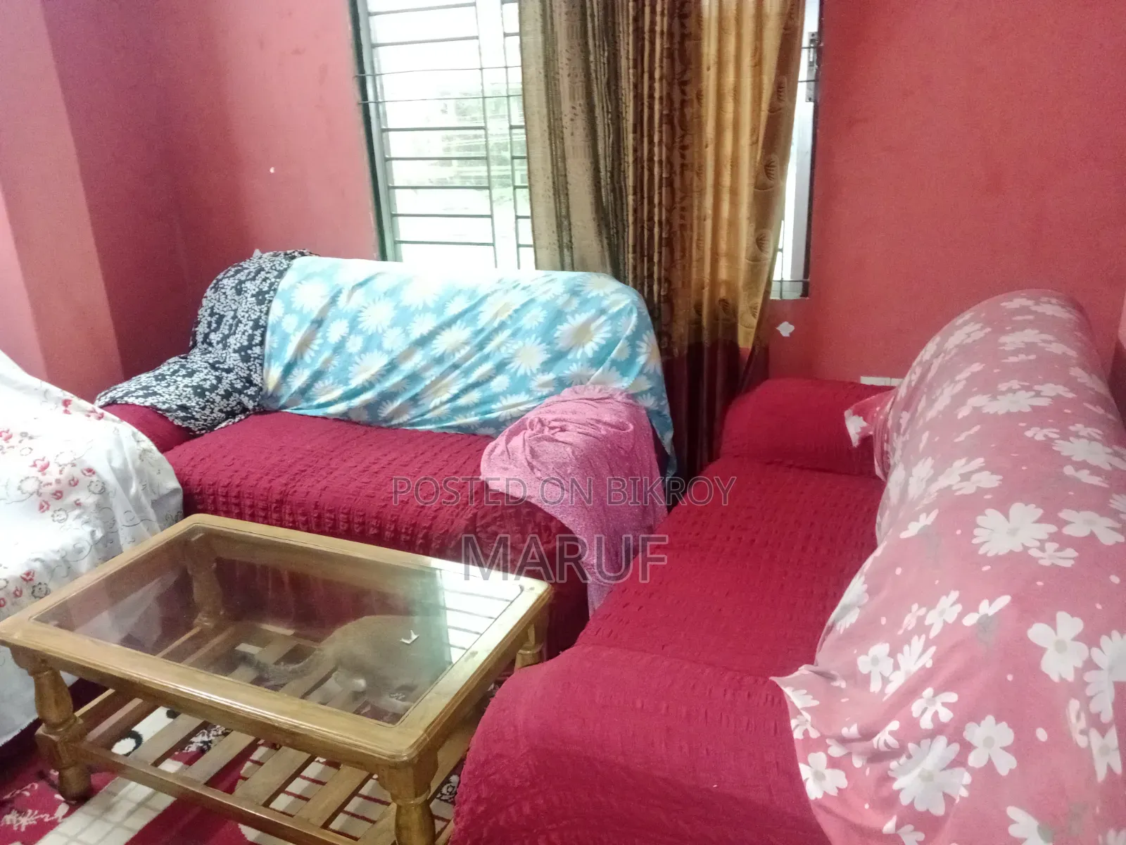 Haidari Sofa