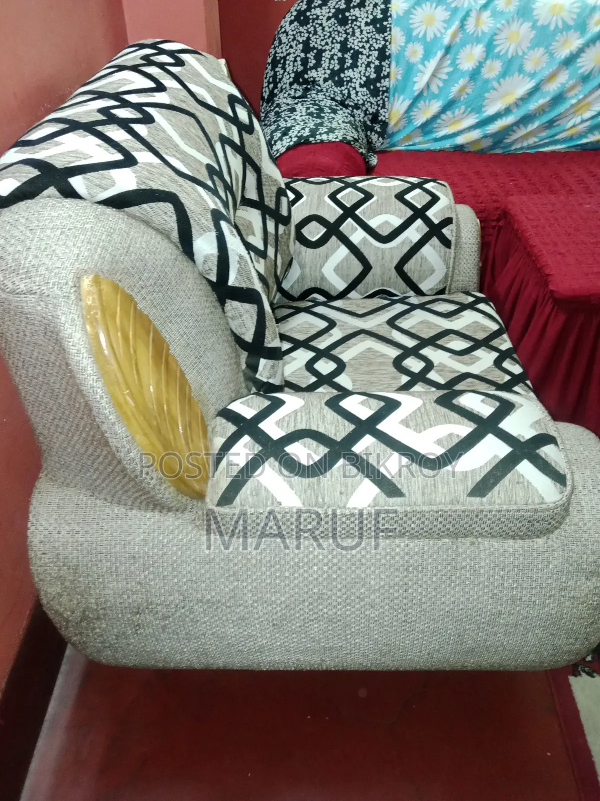 Haidari Sofa