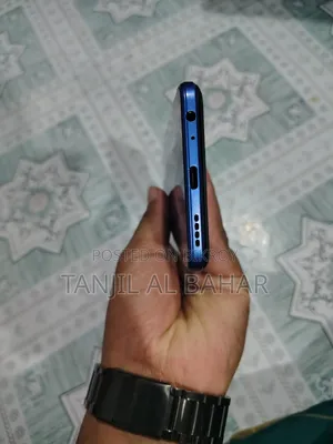 Vivo Y21 64 GB Blue