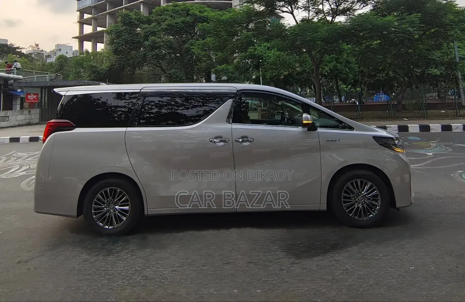 Toyota Alphard 2021