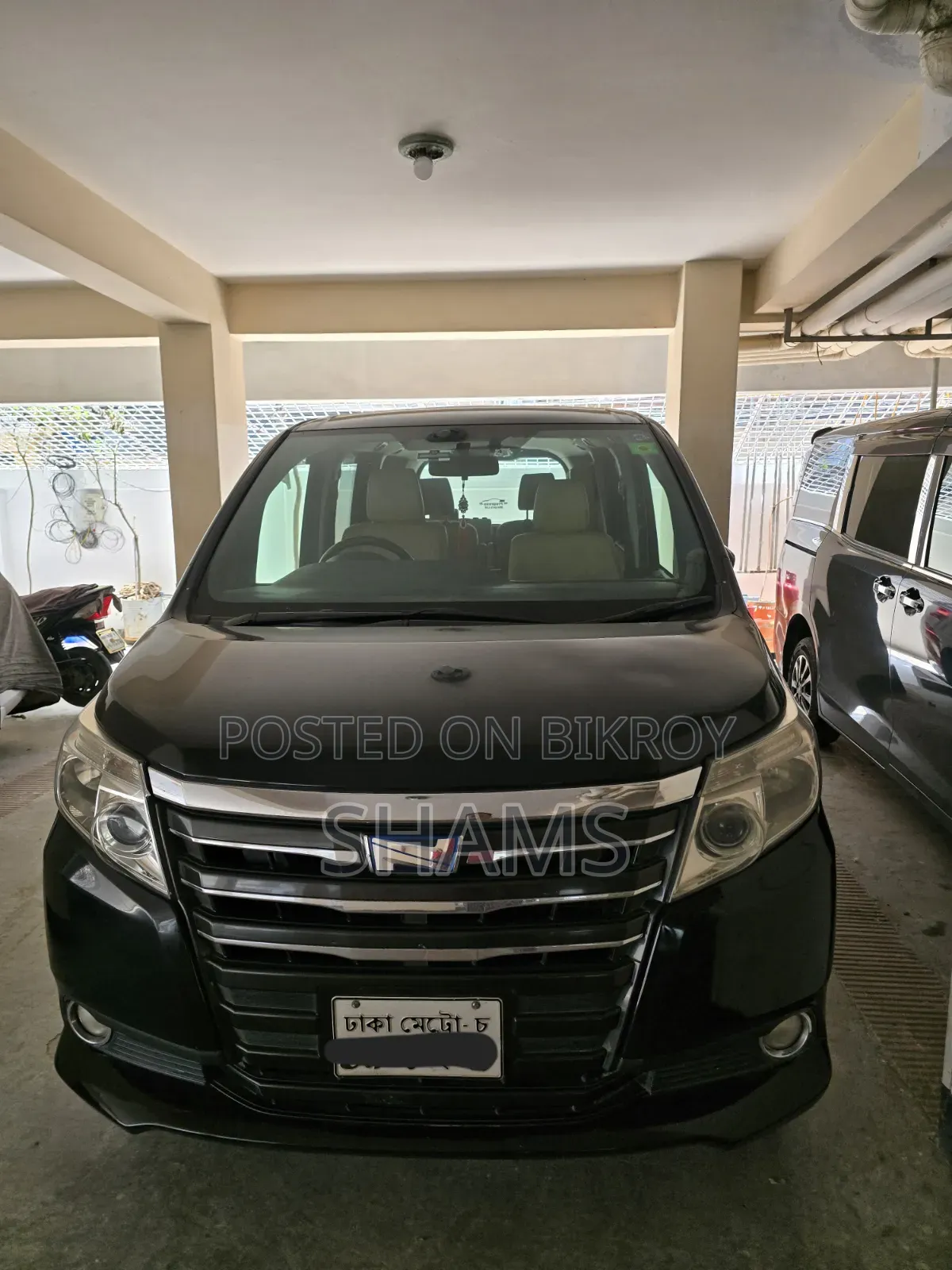 Toyota Noah 2014 Black