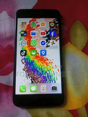 Apple iPhone 8 Plus 64 GB Black
