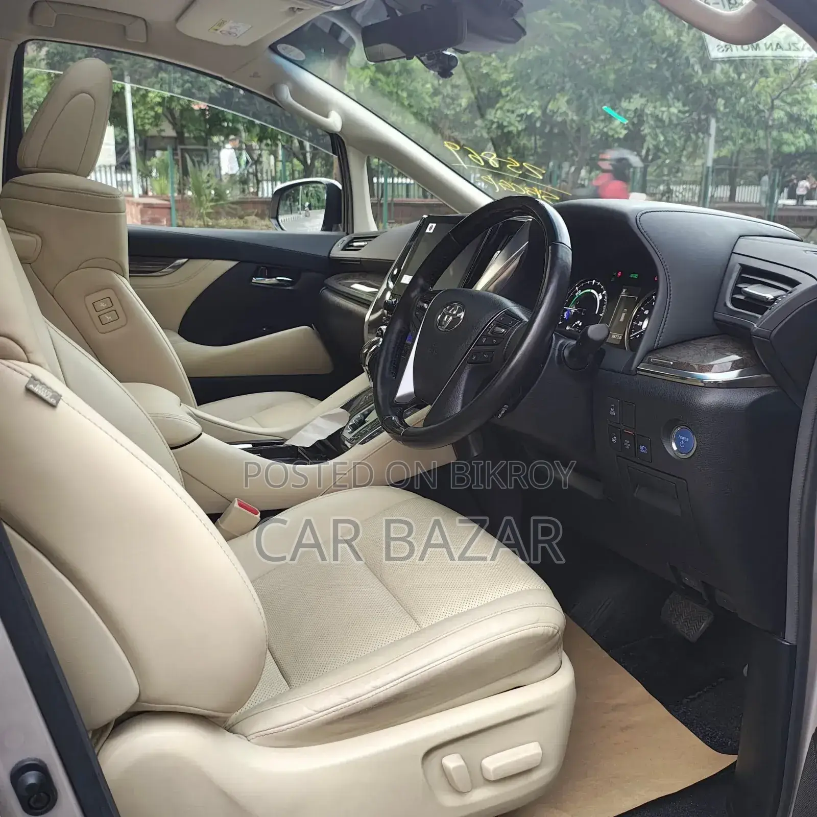 Toyota Alphard 2021