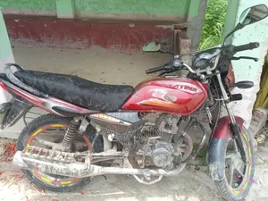 Bajaj Platina 100 2017 Red