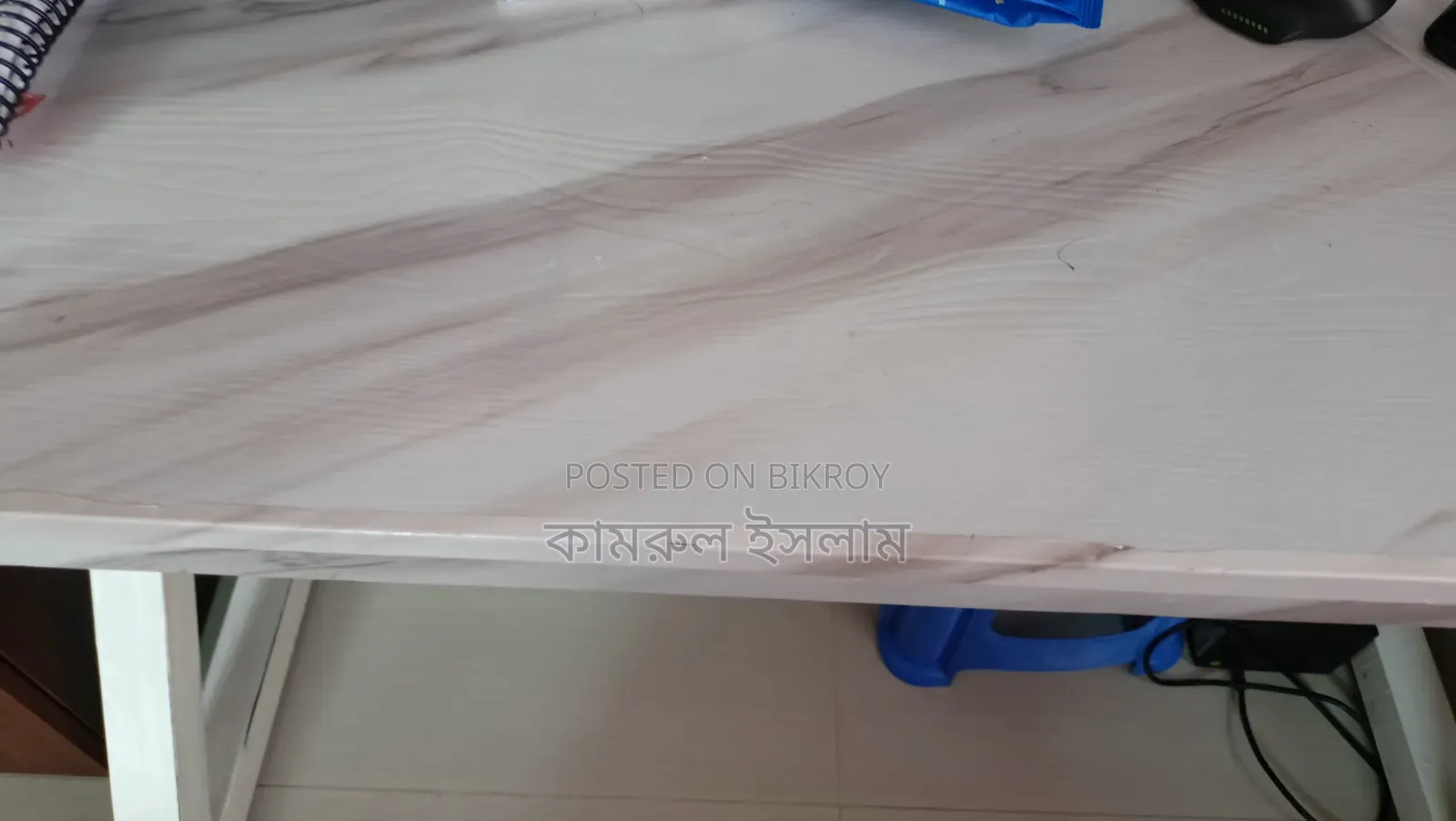 Striker Protected Reading or Computer Table