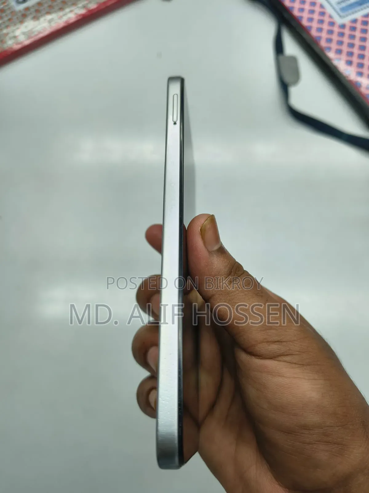 Infinix Hot 60i 128 GB Silver
