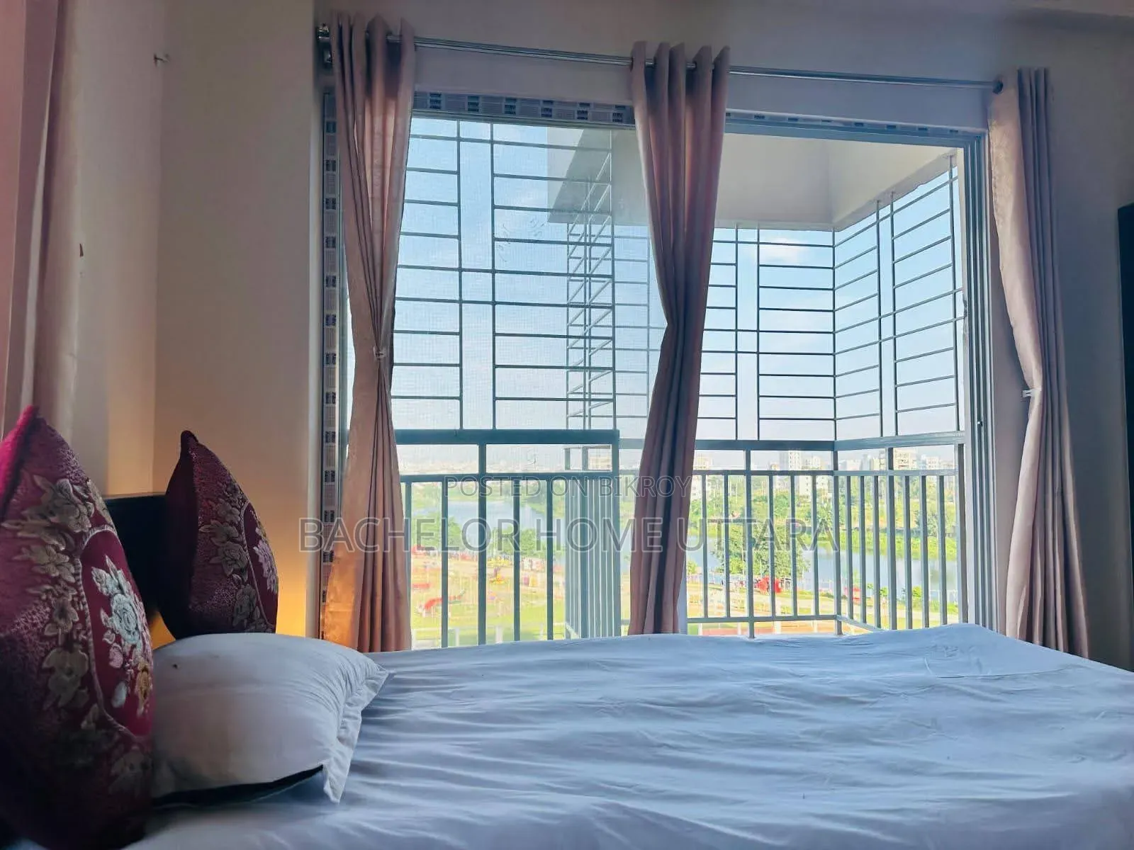 Bachelor Room Rent