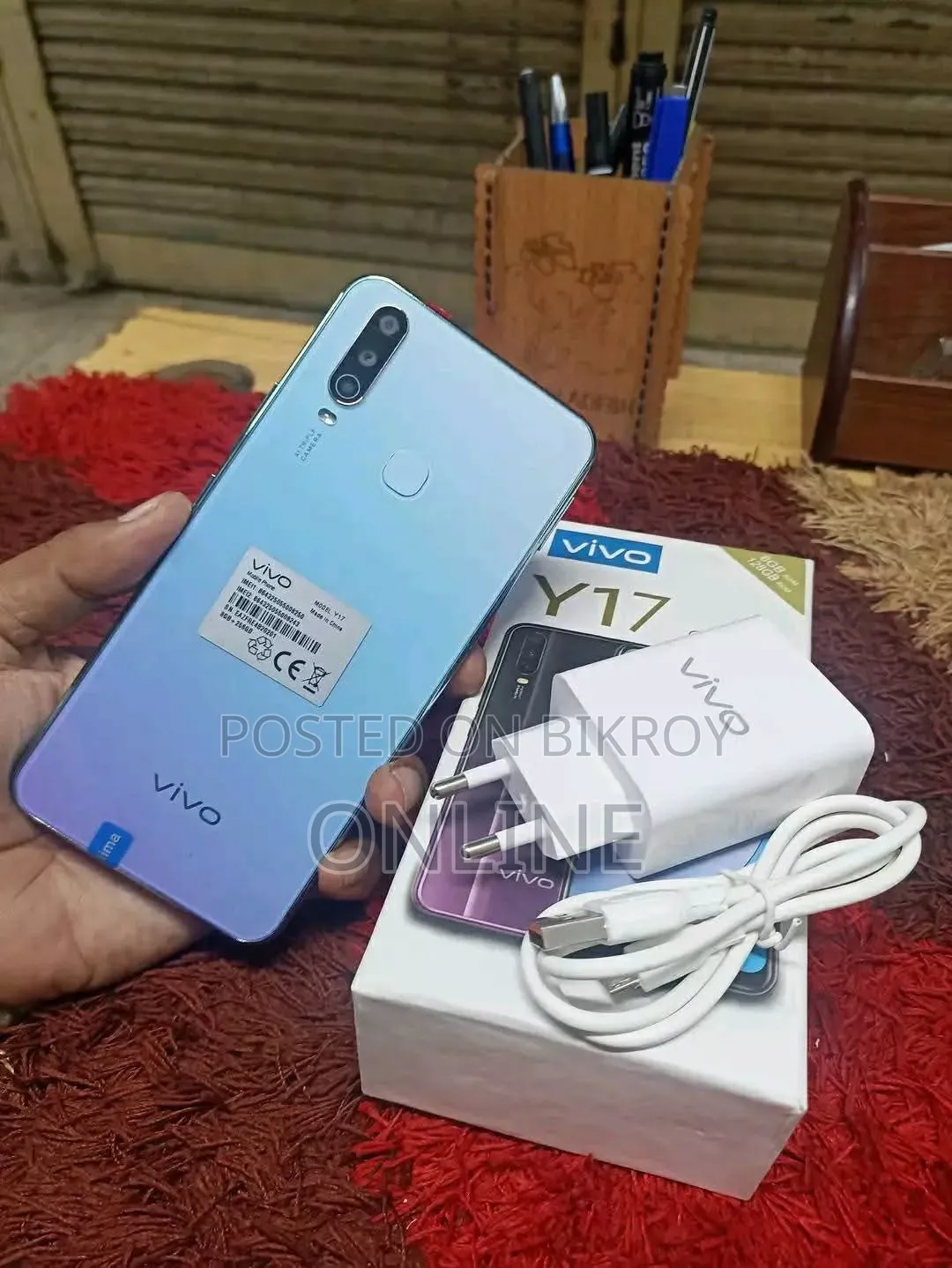 Vivo Y17 256 GB Silver
