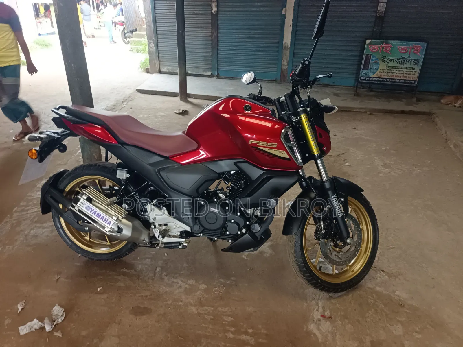 নতুন ইয়ামাহা এফজেডএস ভি৩ ২০২৫ লাল